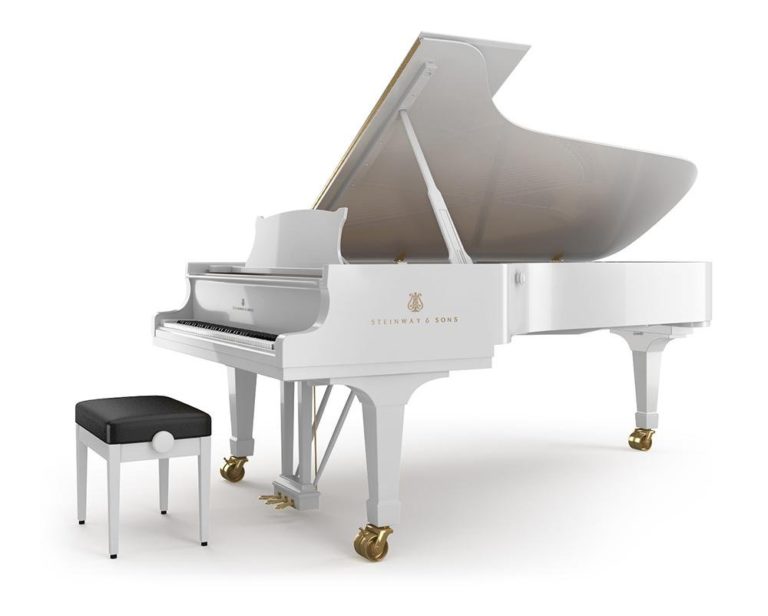 Piano Steinway & Sons